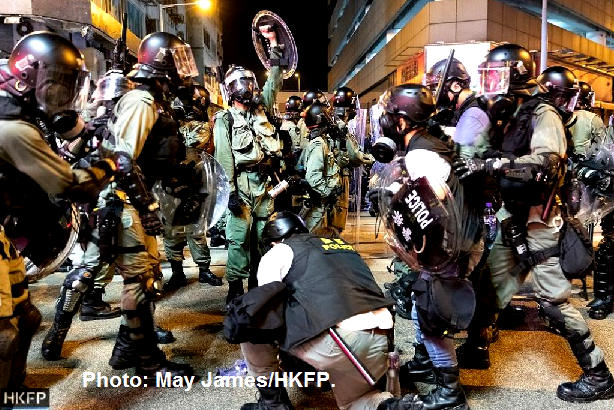 Arresti e Violenze, La Cina Prepara la Repressione di Hong Kong